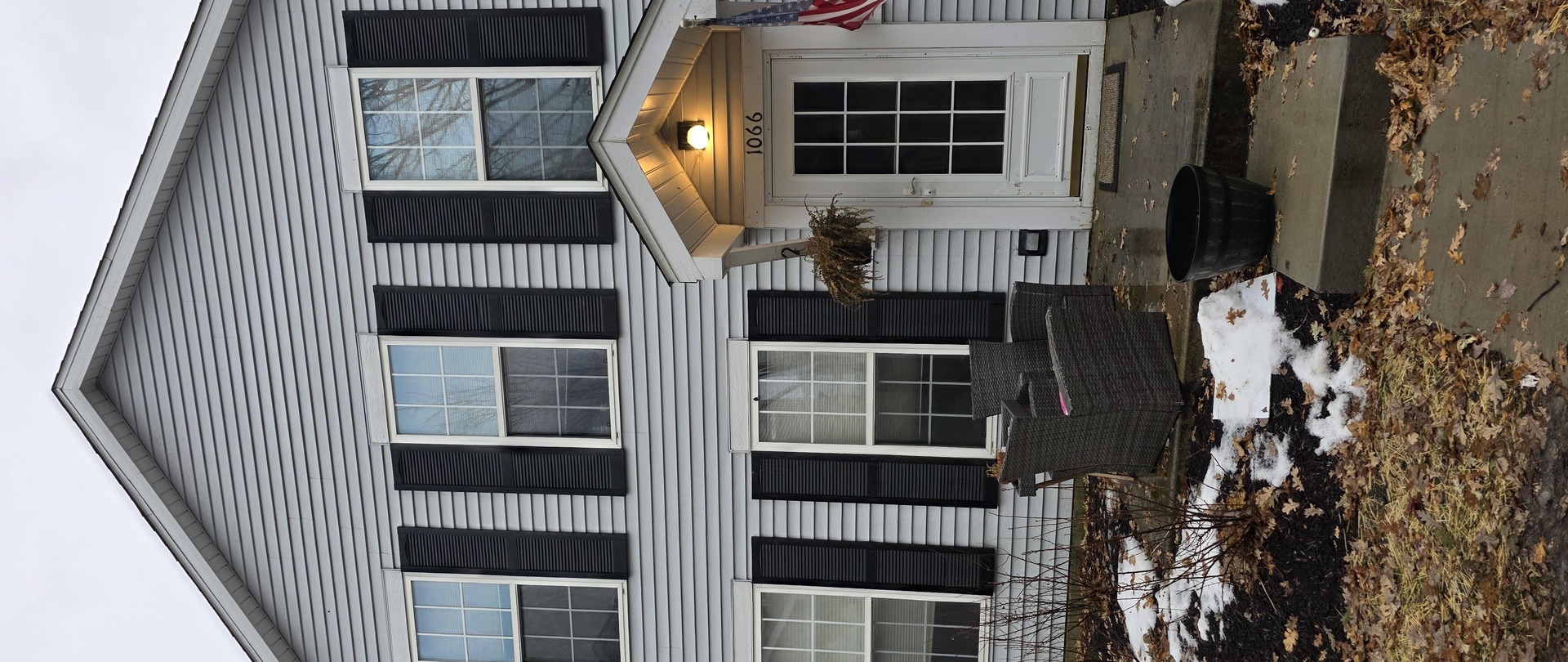 1066 FOUR SEASONS Boulevard, Aurora, IL 60504