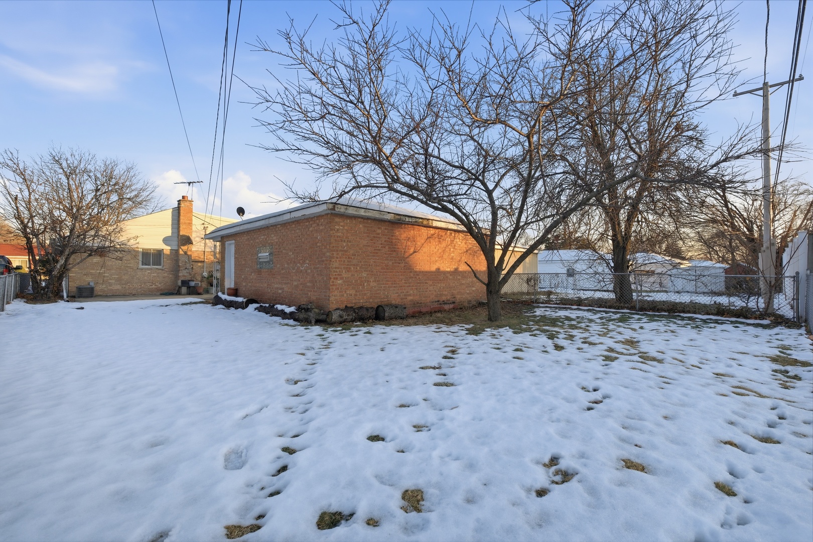 1426 N ROHDE Avenue, Berkeley, IL 60163