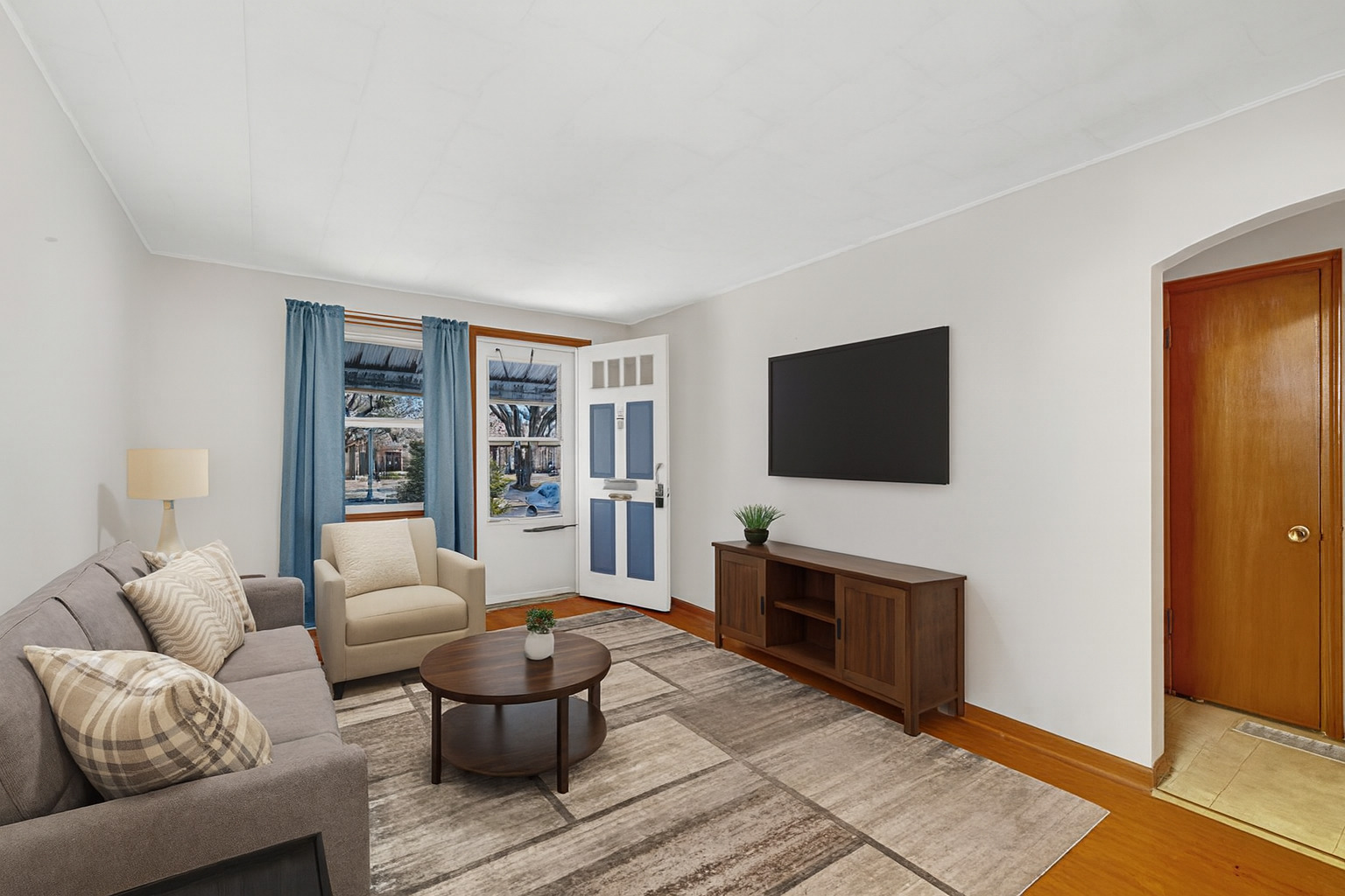 17912 School Street, Lansing, IL 60438