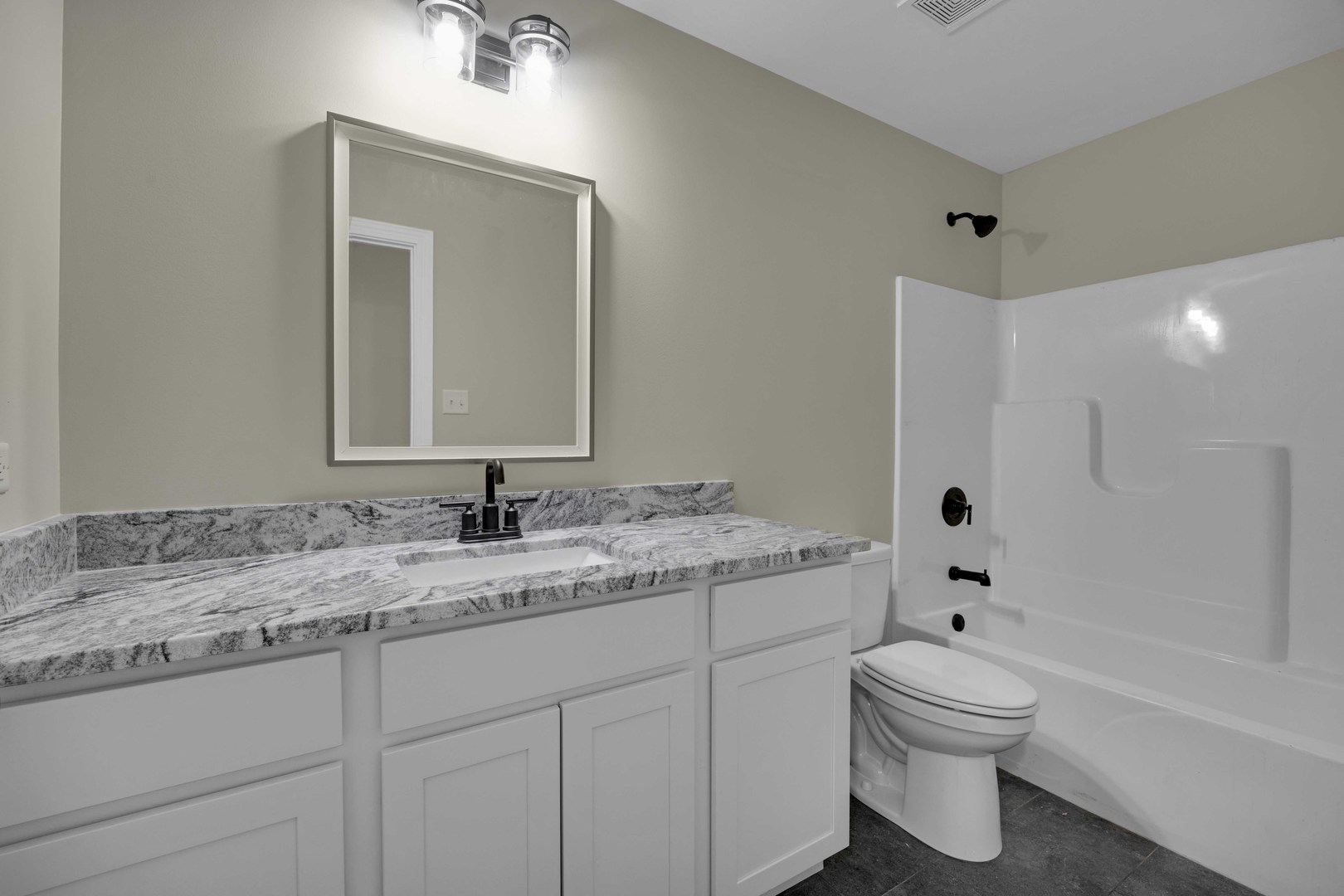 470 N School Street, Braidwood, IL 60408