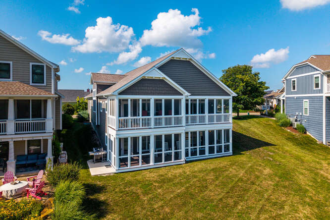 17 Windward Way, Ottawa, IL 61350