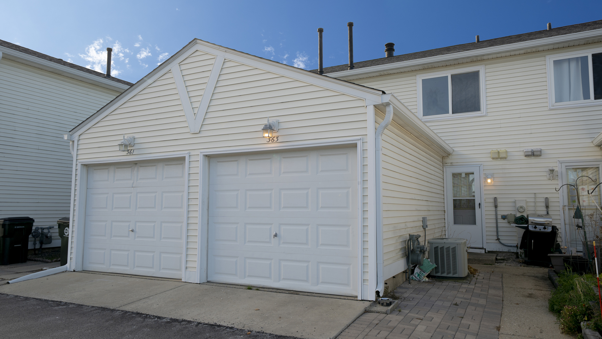 363 Meadow Green Lane #363, Round Lake Beach, IL 60073