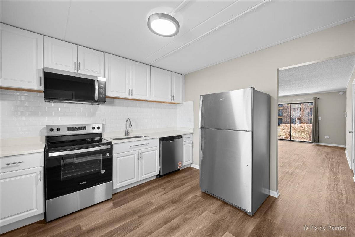 312 Klein Creek Court #B, Carol Stream, IL 60188