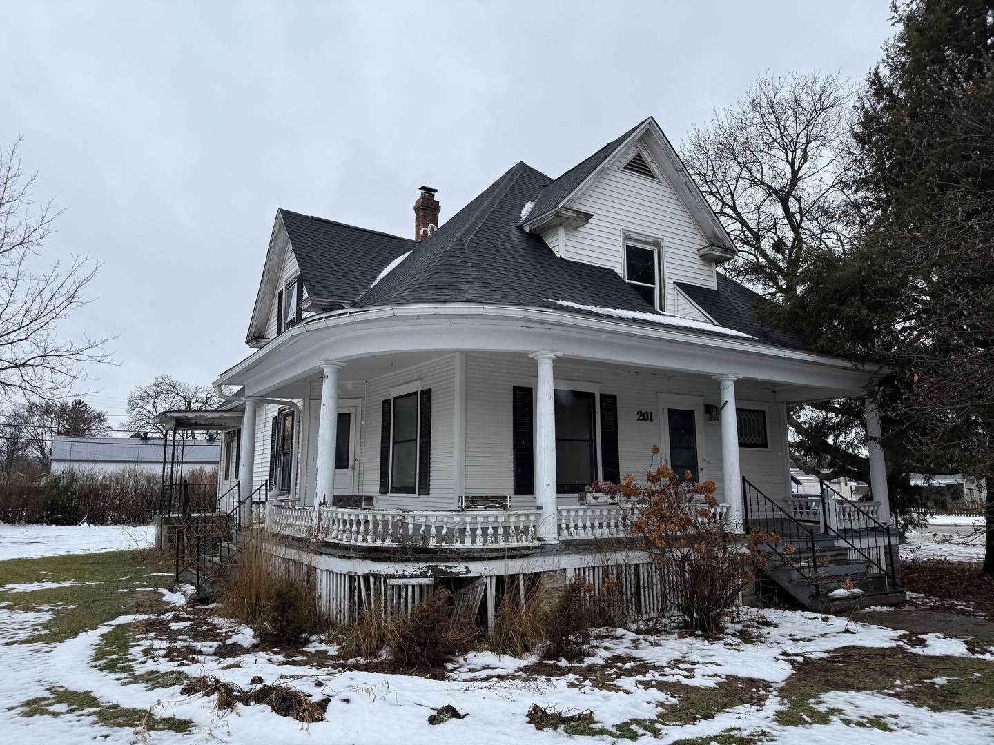 201 S Elida Street, Winnebago, IL 61088