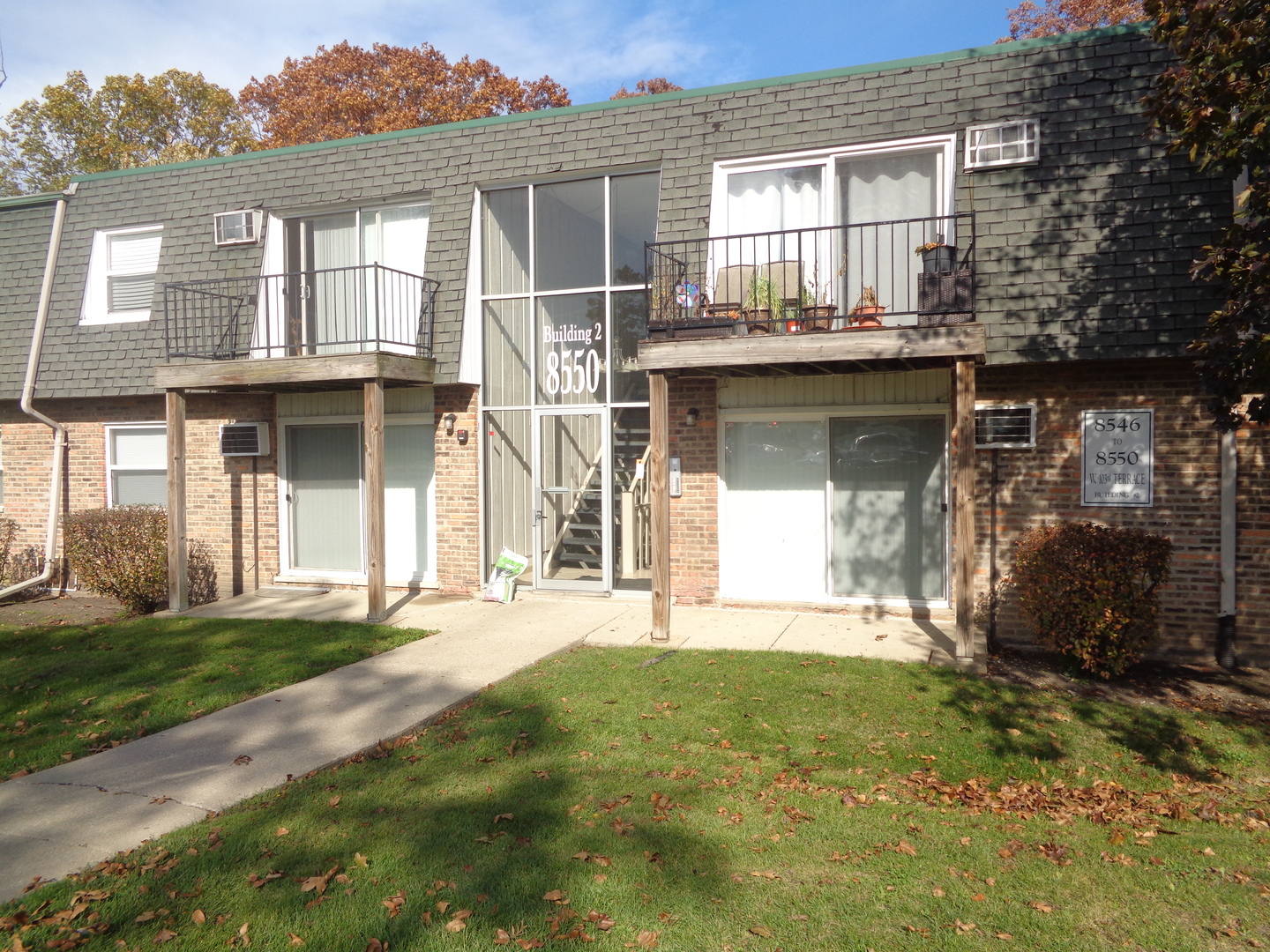 8550 S 103rd Terrace #107, Palos Hills, IL 60465