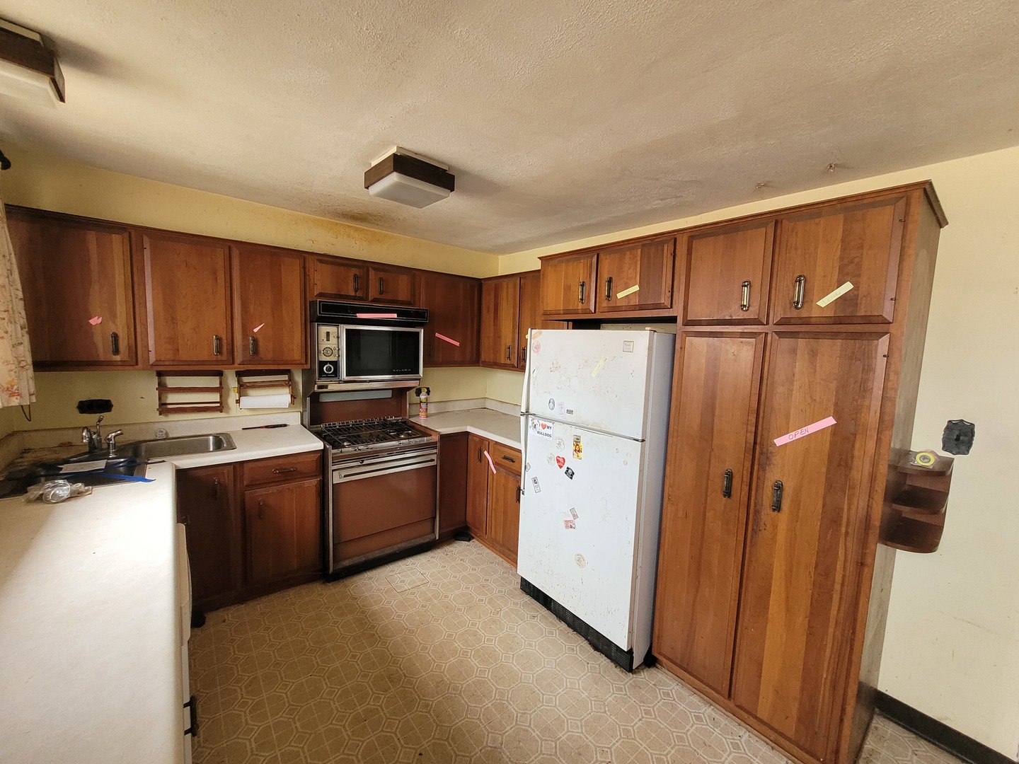 14340 Kostner Avenue, Midlothian, IL 60445