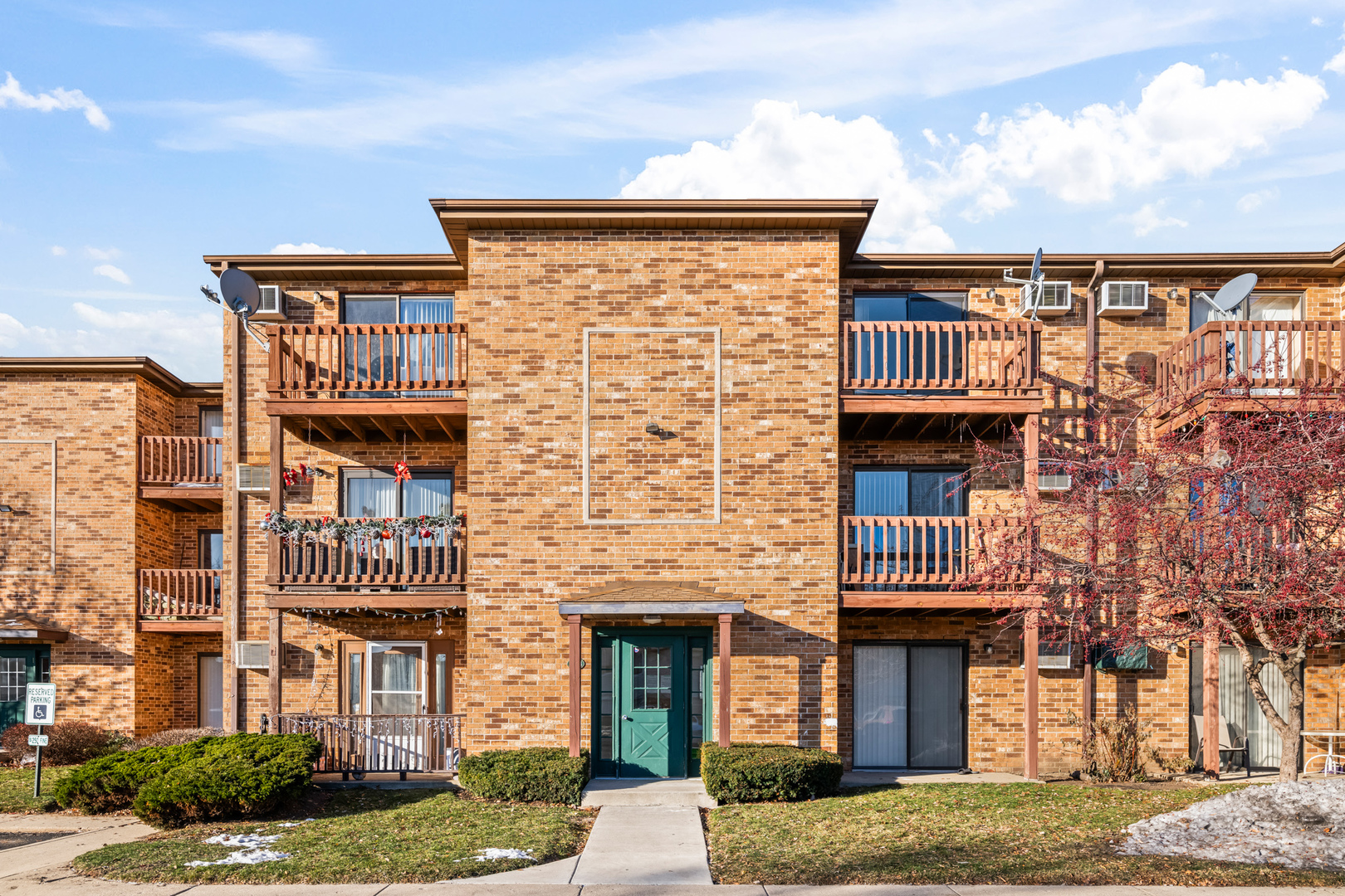 1324 N Geneva Drive #3B, Palatine, IL 60074