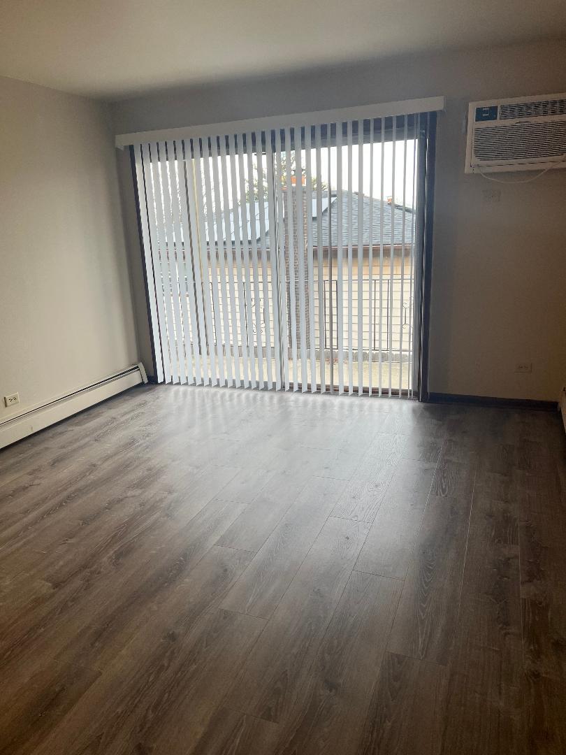 1017 E 194th Street, Glenwood, IL 60425