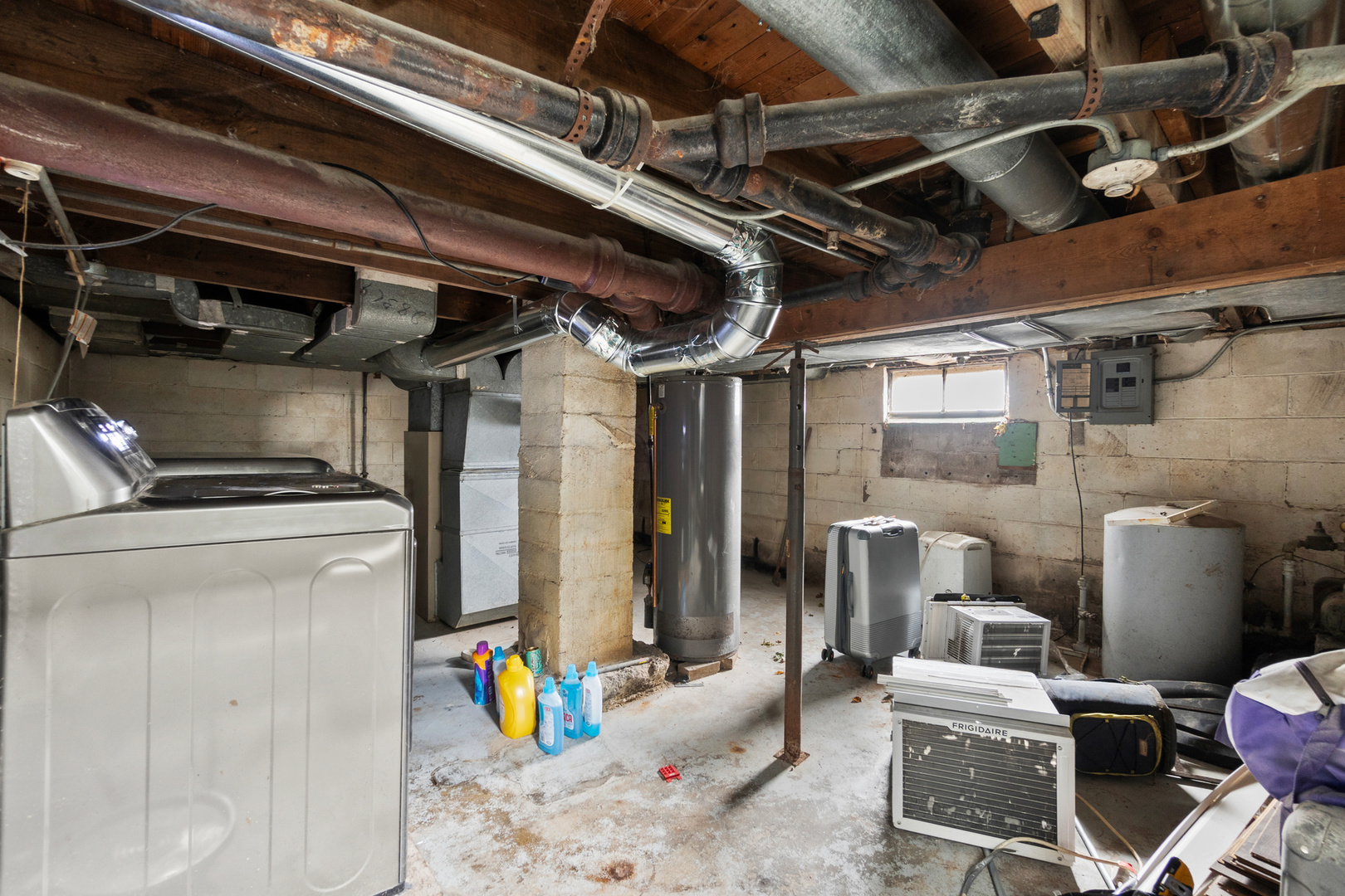 915 Dawes Avenue, Joliet, IL 60435