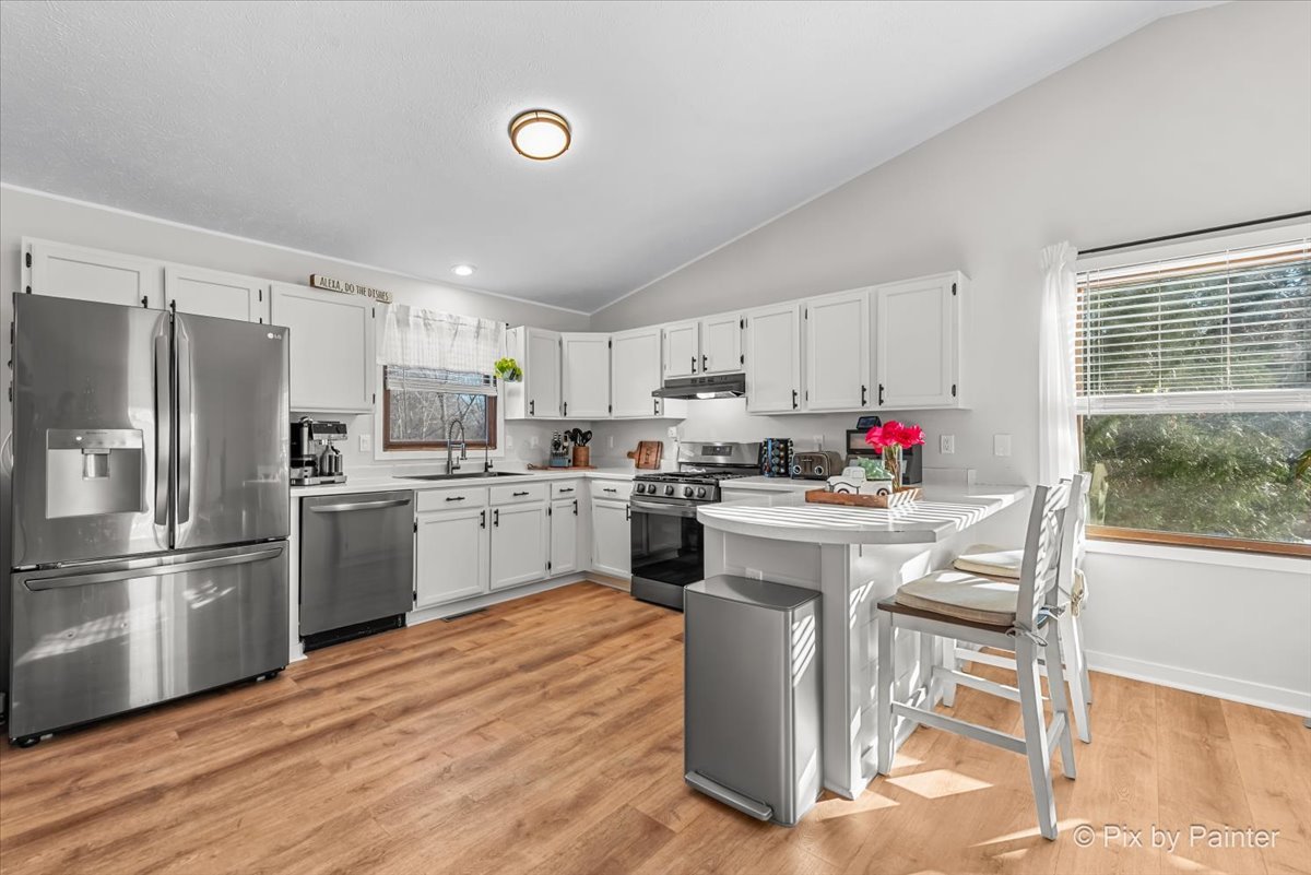 117 SW BENEDICT Drive, Poplar Grove, IL 61065