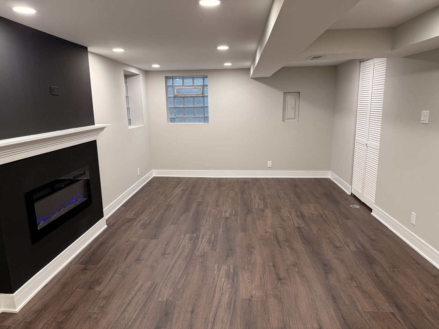 16024 Myrtle Avenue, Harvey, IL 60426