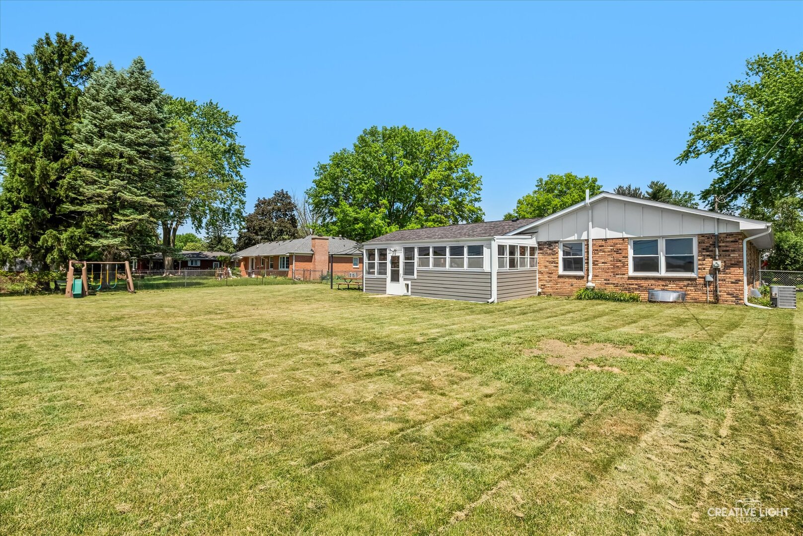 210 Georgeanna Street, Yorkville, IL 60560