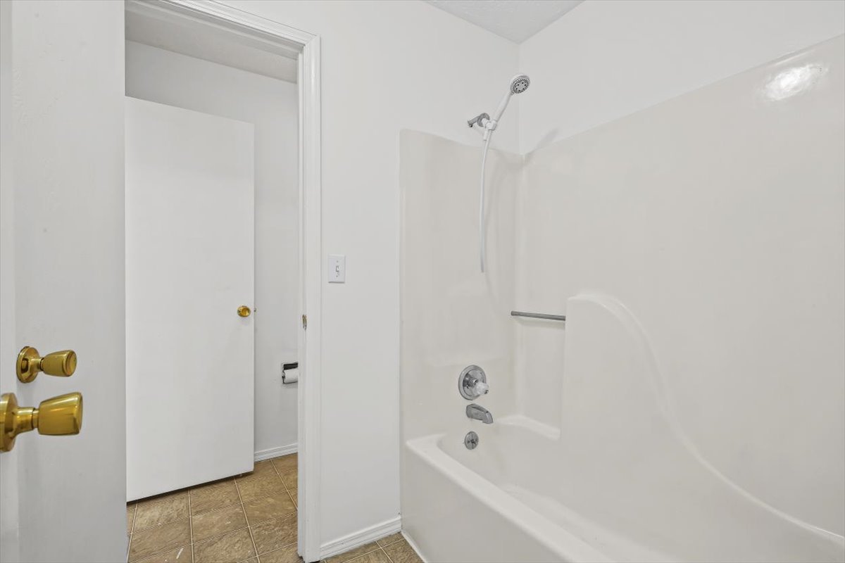 1916 Tracy Drive #31, Bloomington, IL 61704