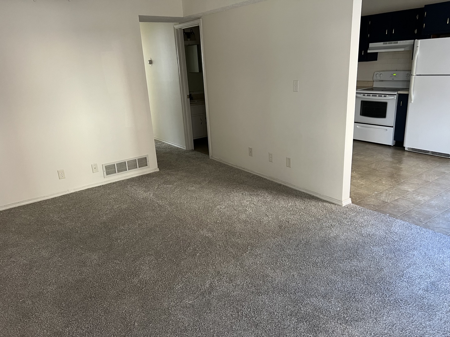 1916 Tracy Drive #31, Bloomington, IL 61704