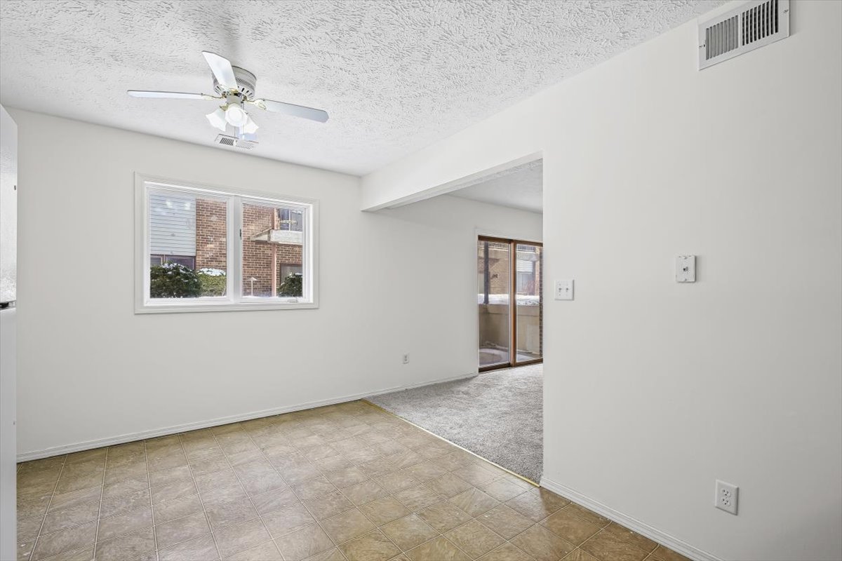 1916 Tracy Drive #31, Bloomington, IL 61704