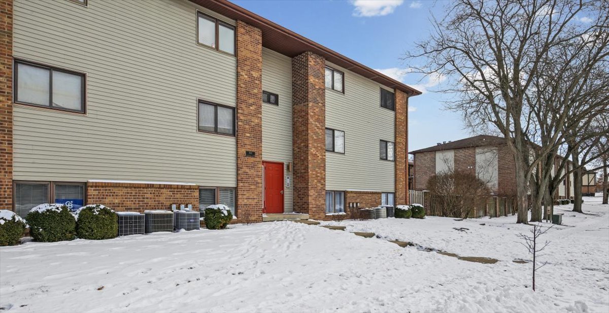 1916 Tracy Drive #31, Bloomington, IL 61704