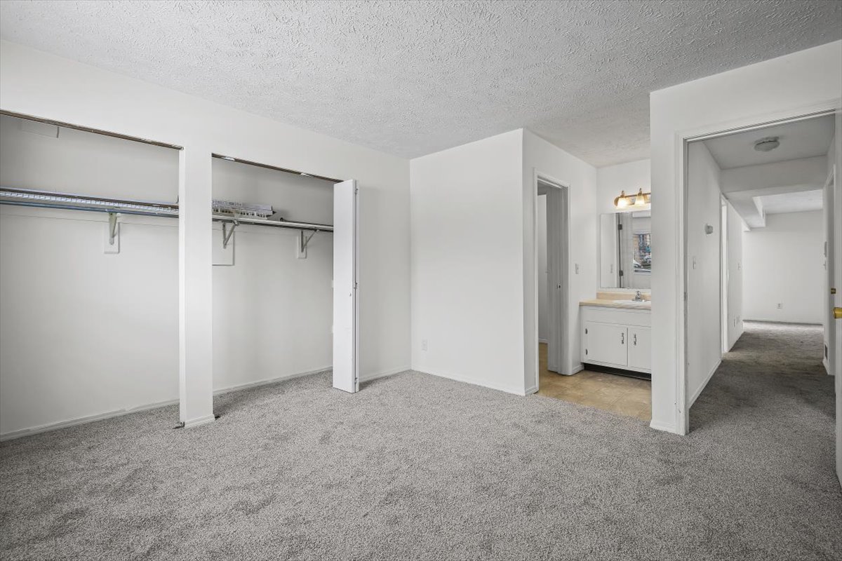 1916 Tracy Drive #31, Bloomington, IL 61704