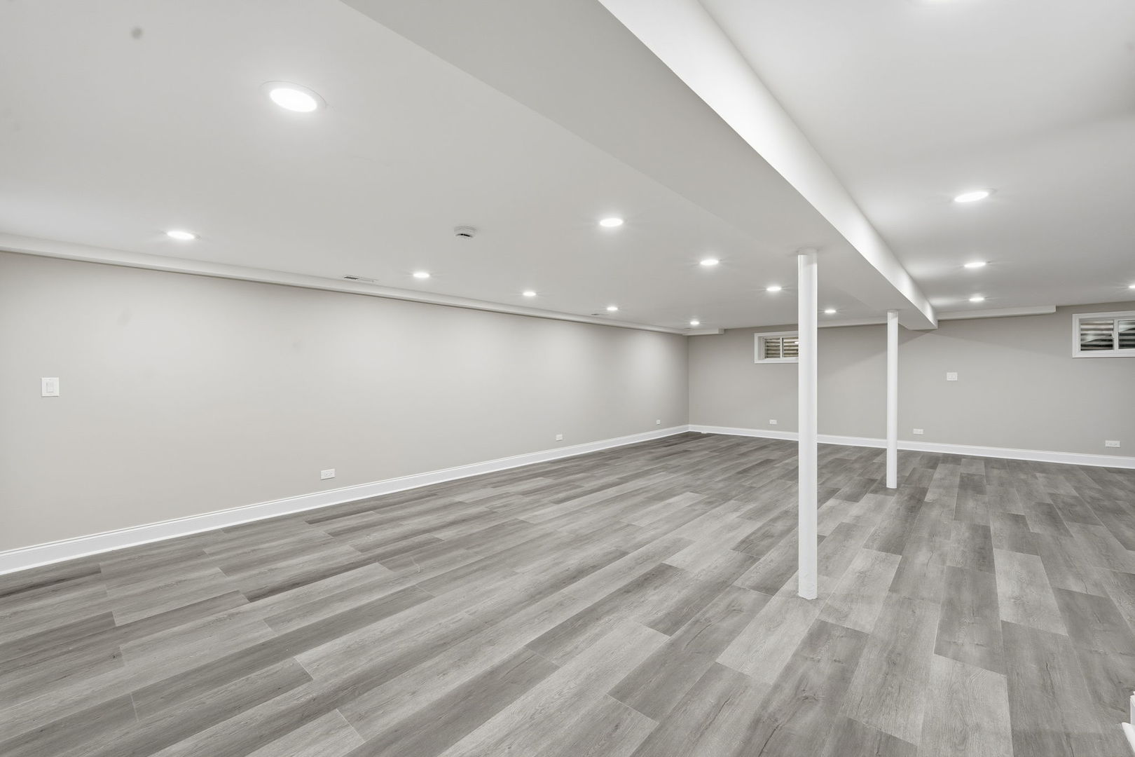 1220 N Hamlin Avenue, Park Ridge, IL 60068