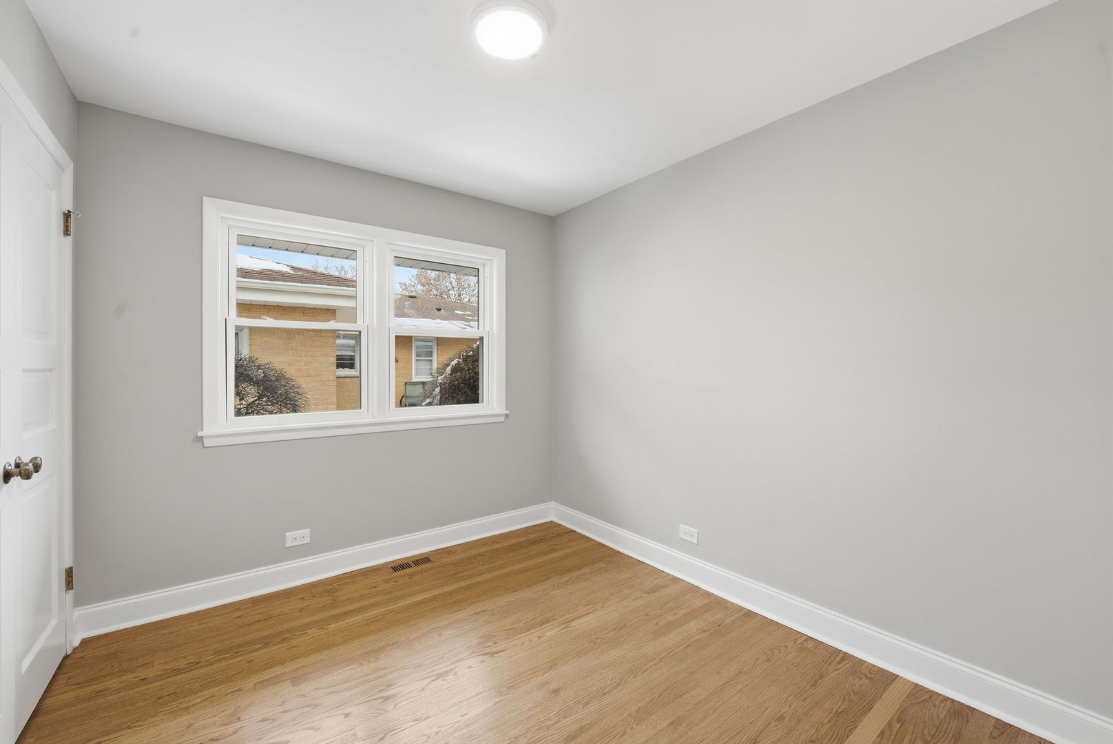 1220 N Hamlin Avenue, Park Ridge, IL 60068