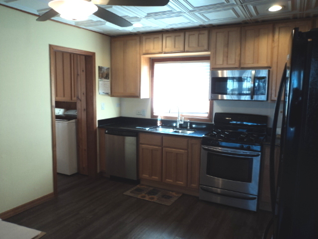 7711 W 82nd Street, Bridgeview, IL 60455