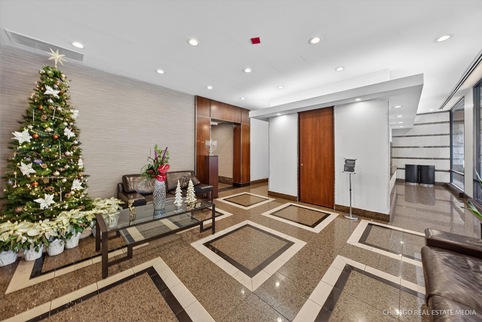 30 E Huron Street #02-COM04, Chicago, IL 60611