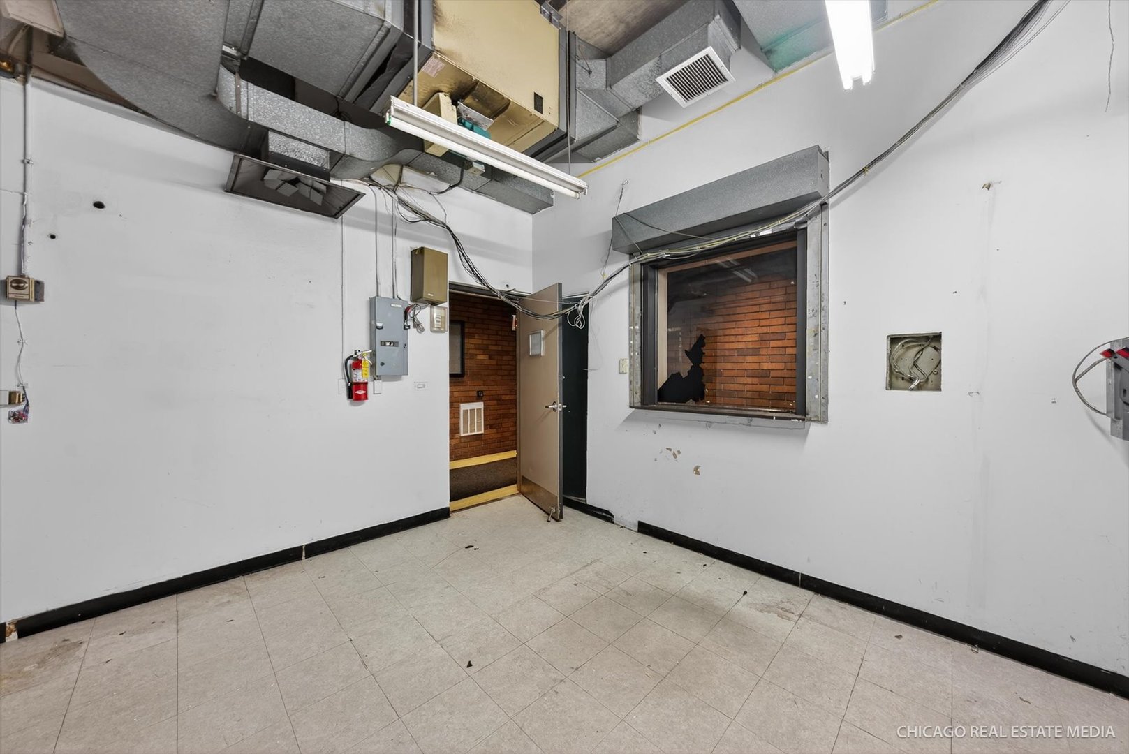 30 E Huron Street #02-COM04, Chicago, IL 60611