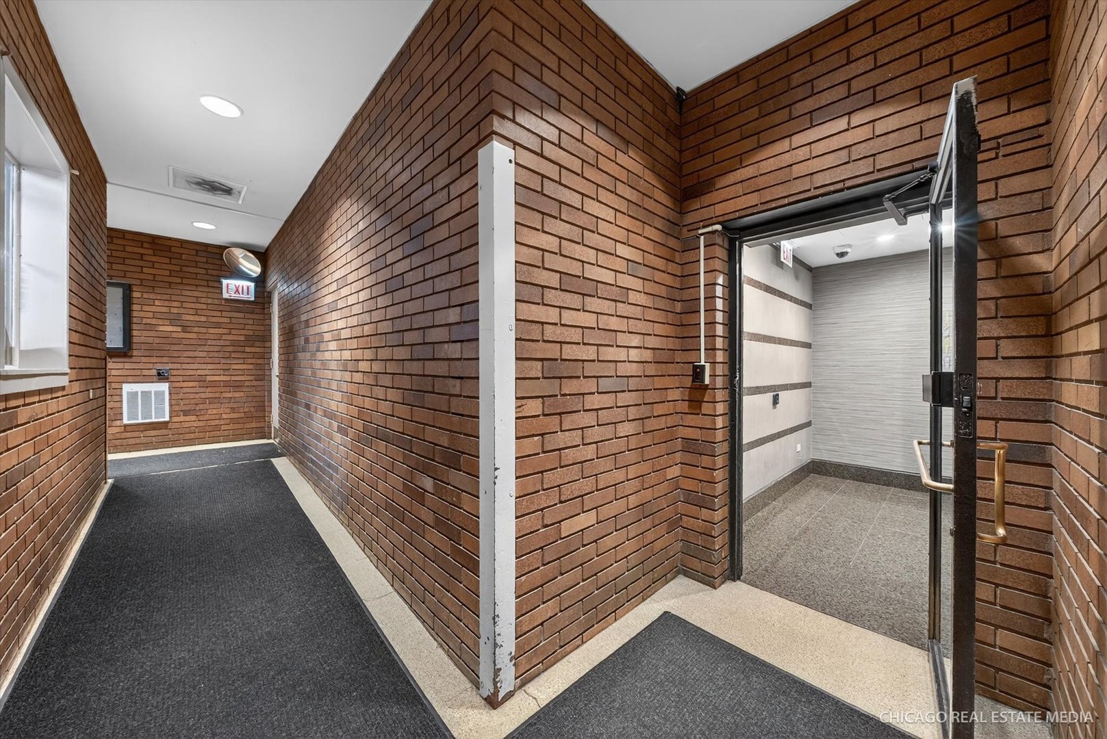 30 E Huron Street #02-COM04, Chicago, IL 60611