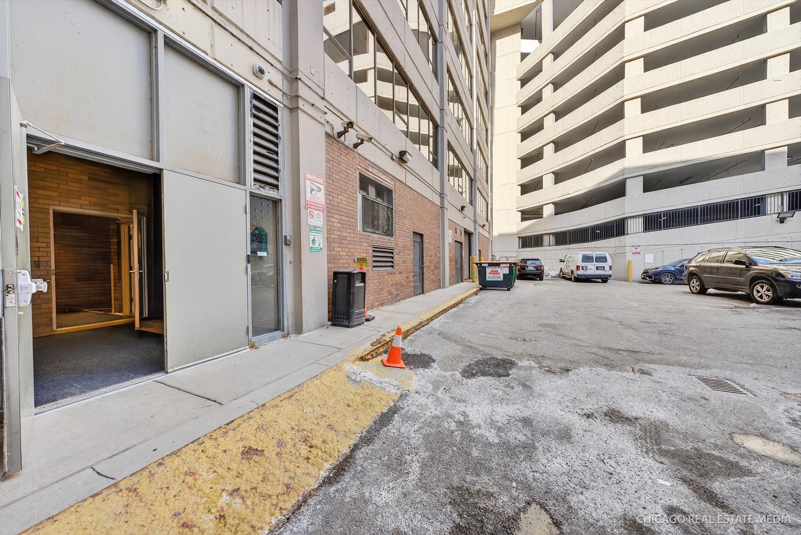 30 E Huron Street #02-COM04, Chicago, IL 60611