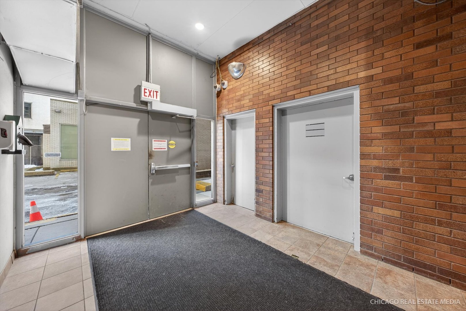 30 E Huron Street #02-COM04, Chicago, IL 60611