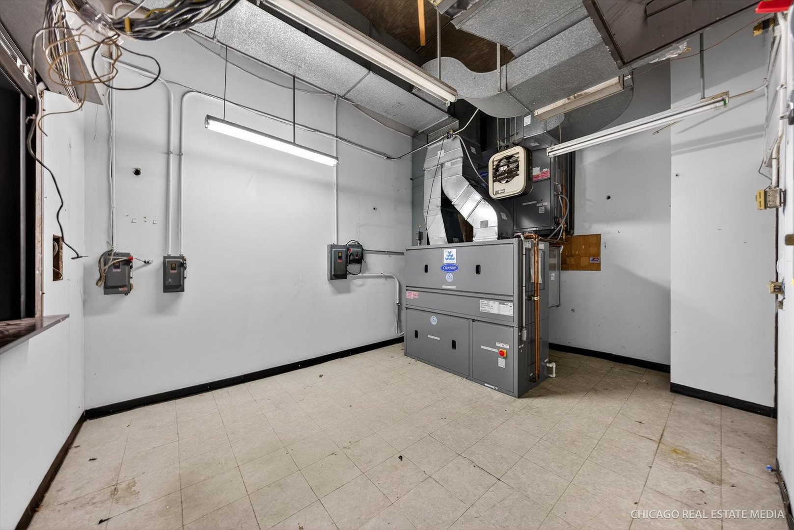 30 E Huron Street #02-COM04, Chicago, IL 60611