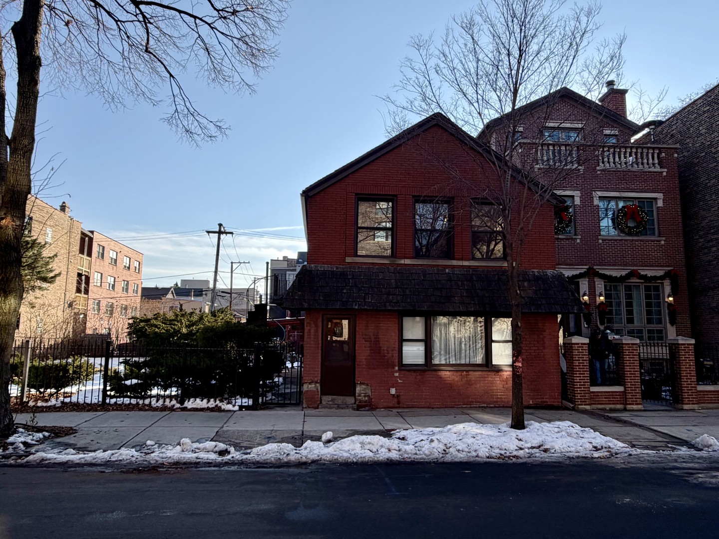 1041 W Polk Street, Chicago, IL 60607