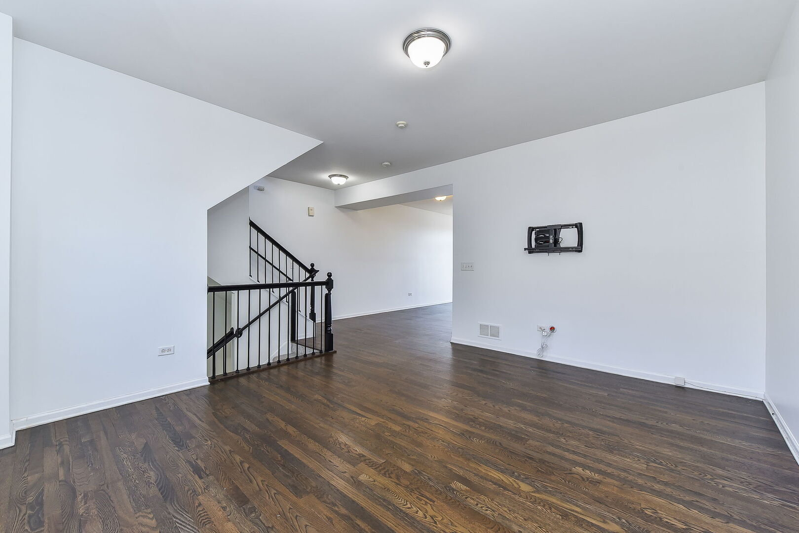 1910 Oxley Circle, Naperville, IL 60563