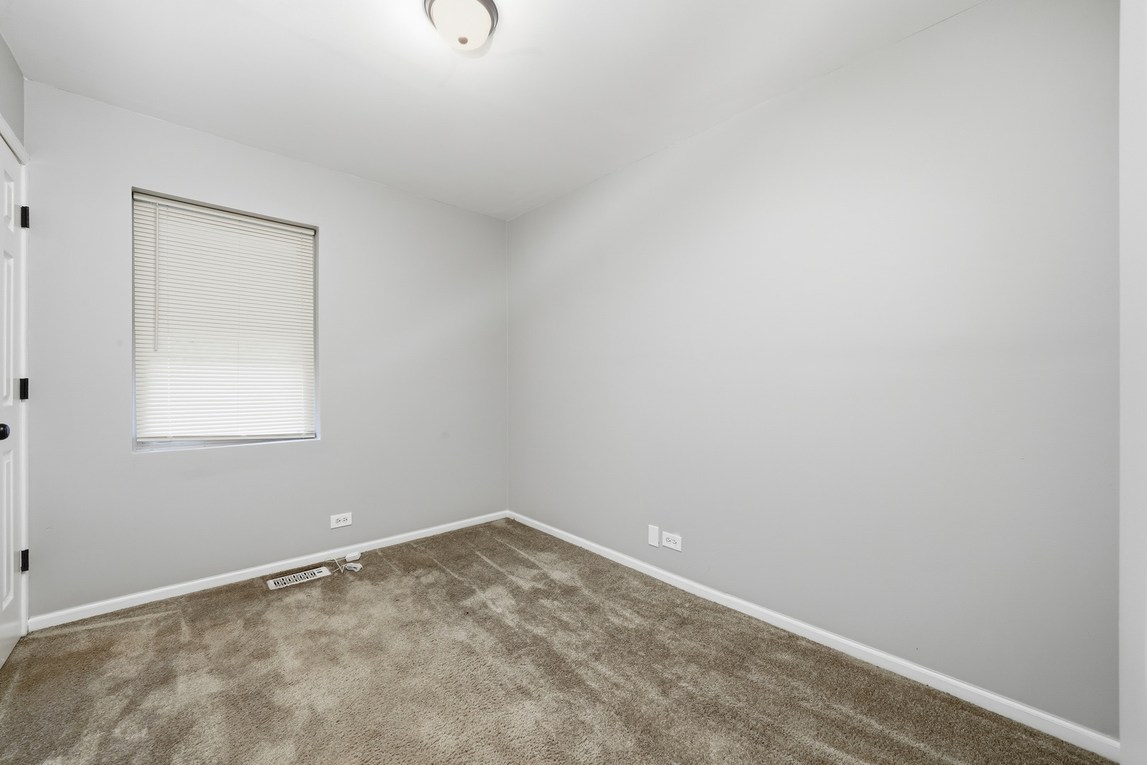 8816 S Constance Avenue, Chicago, IL 60617