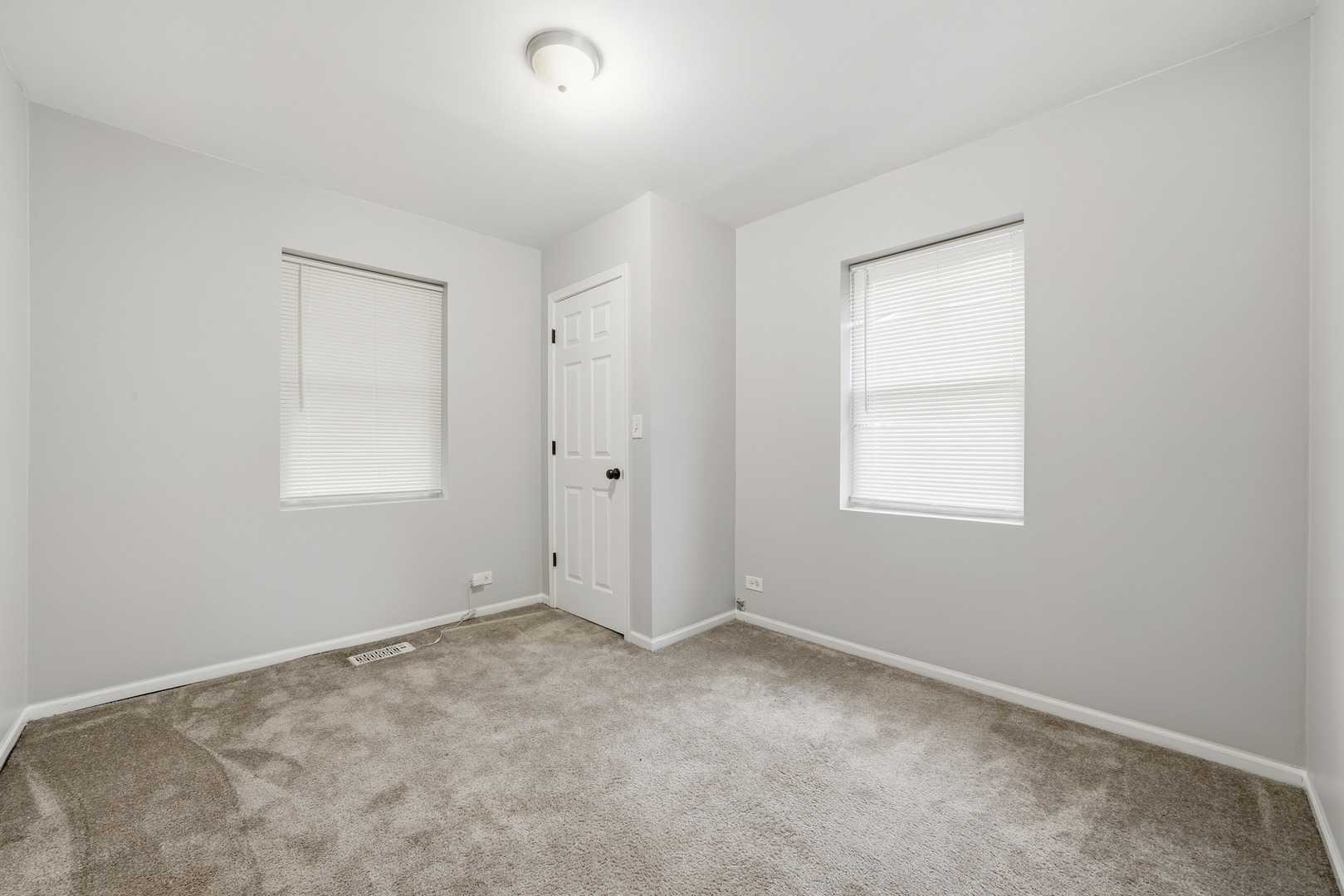 8816 S Constance Avenue, Chicago, IL 60617