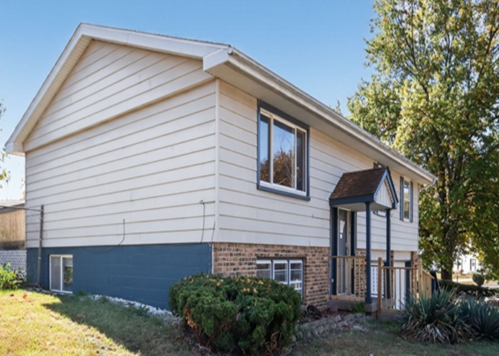 3018 W Wardcliffe Drive, Peoria, IL 61604