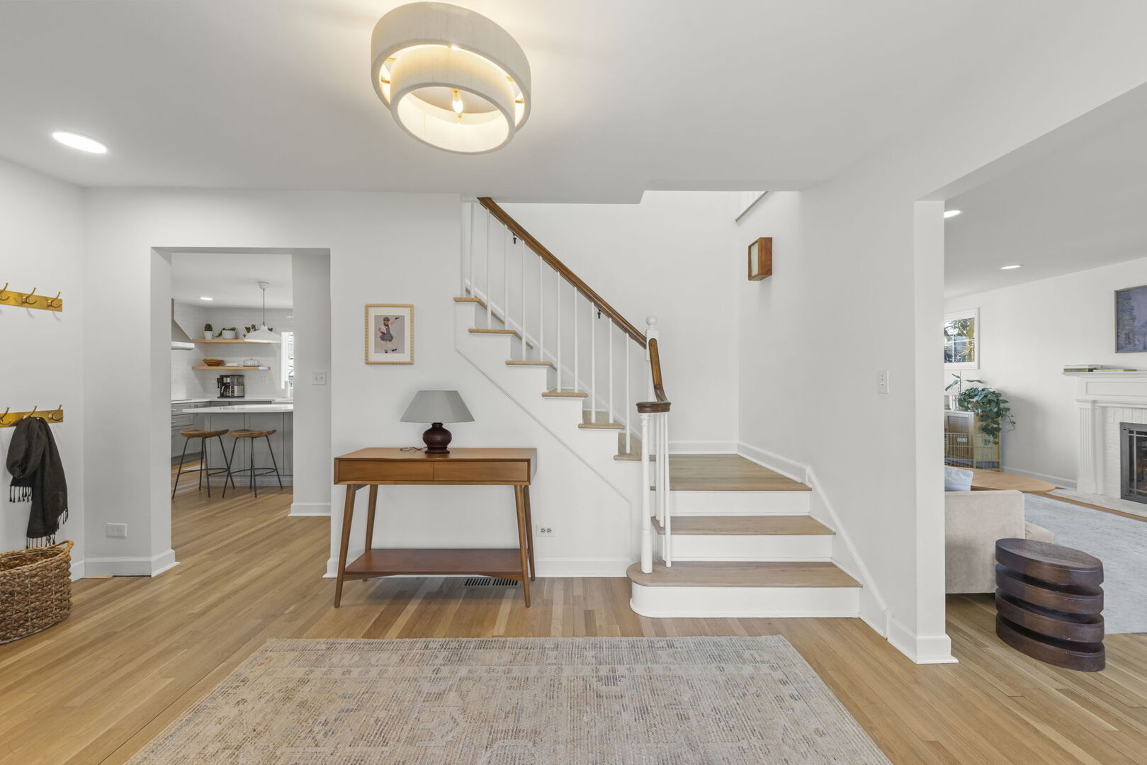 291 Spring Avenue, Glen Ellyn, IL 60137