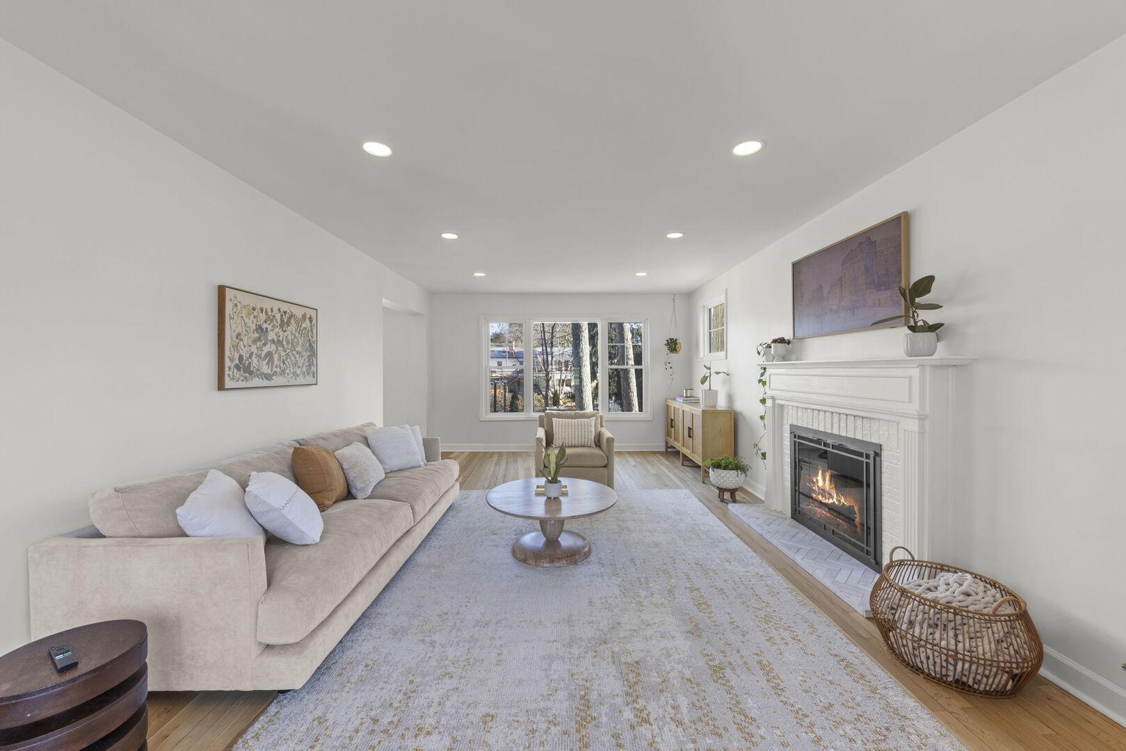 291 Spring Avenue, Glen Ellyn, IL 60137