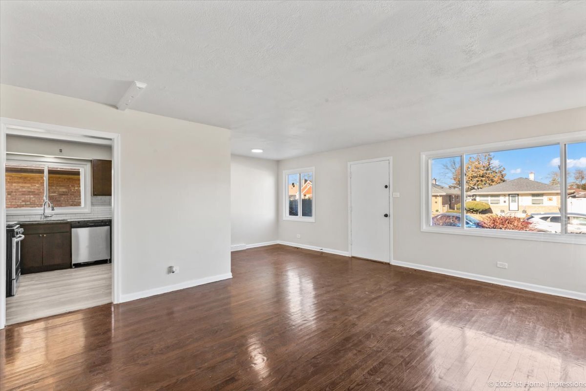 3304 Wilcox Avenue, Bellwood, IL 60104