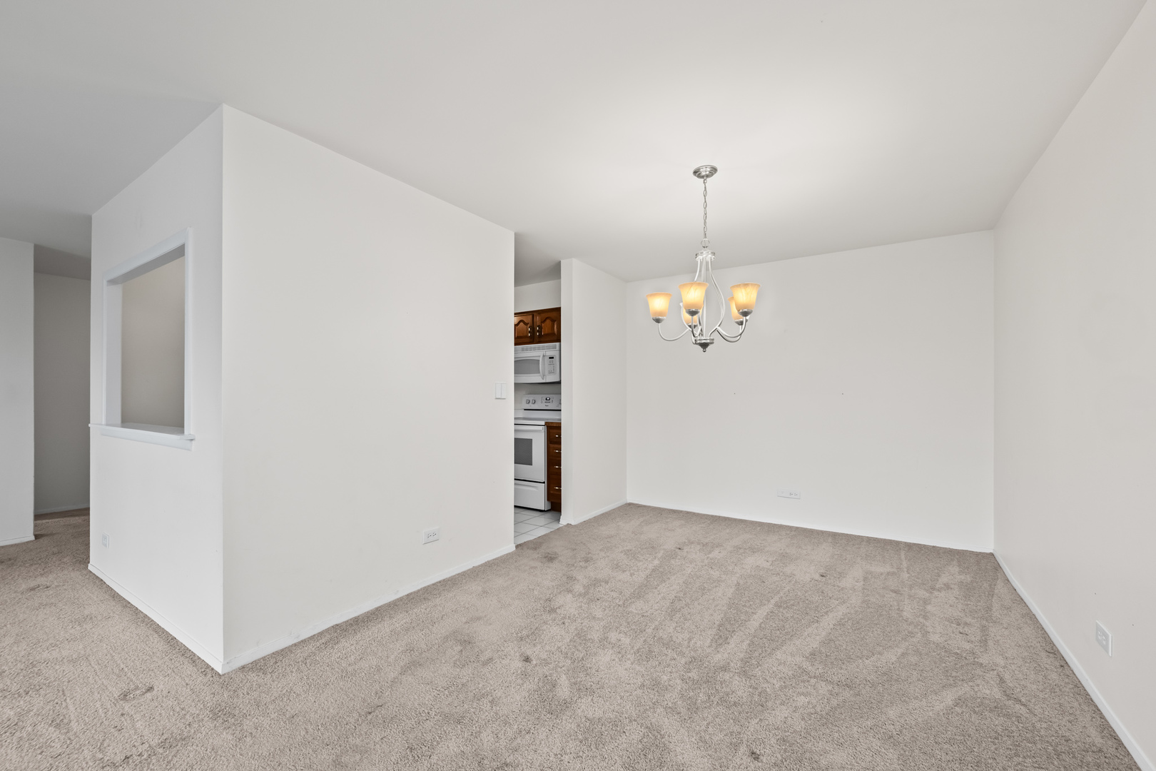 1415 E Central Road #306A, Arlington Heights, IL 60005