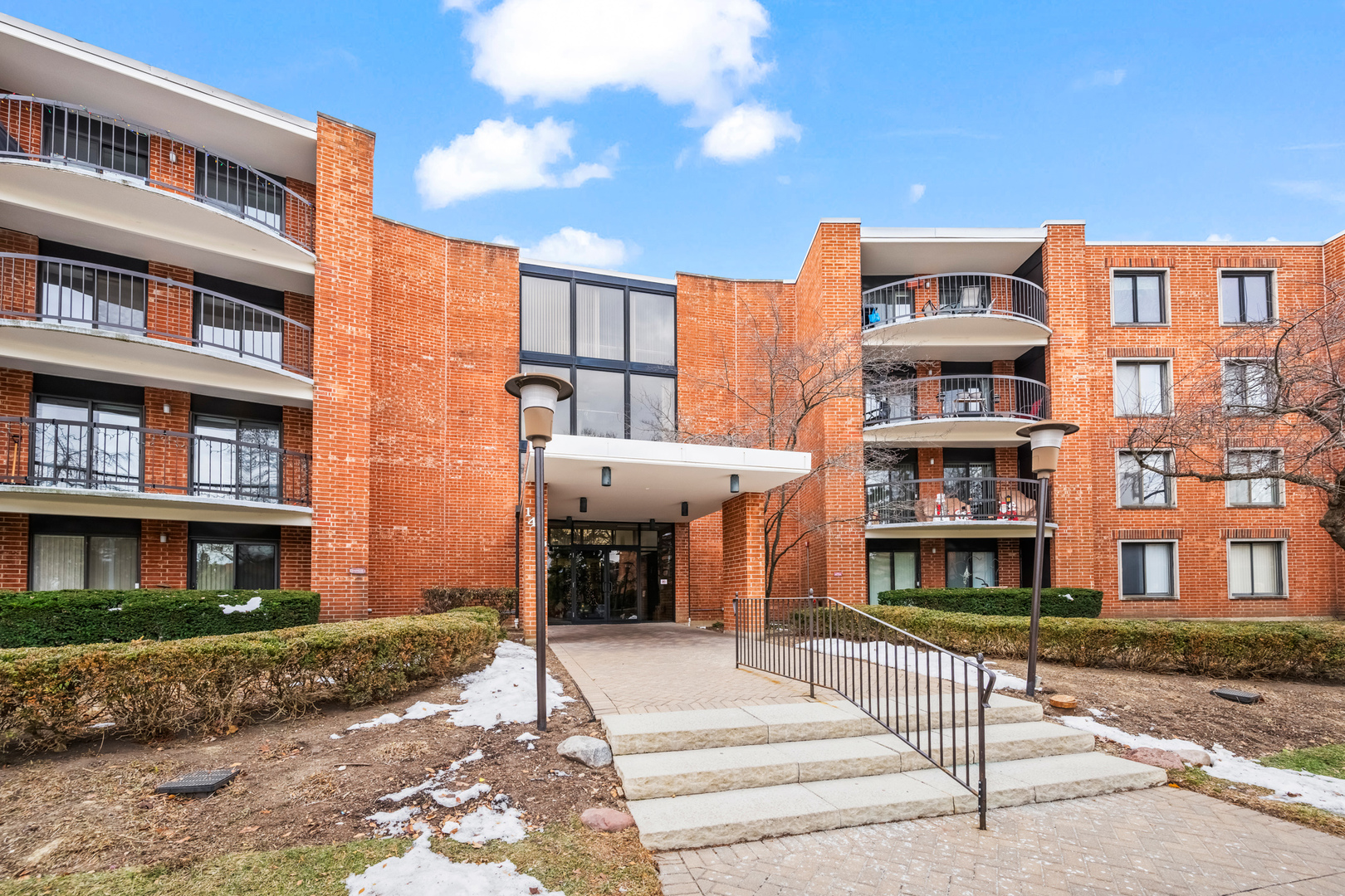 1415 E Central Road #306A, Arlington Heights, IL 60005