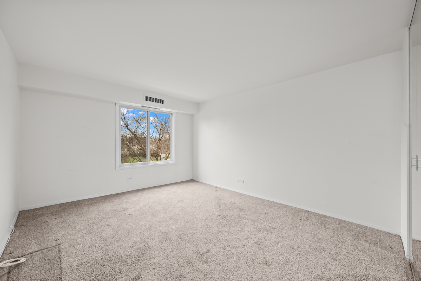 1415 E Central Road #306A, Arlington Heights, IL 60005