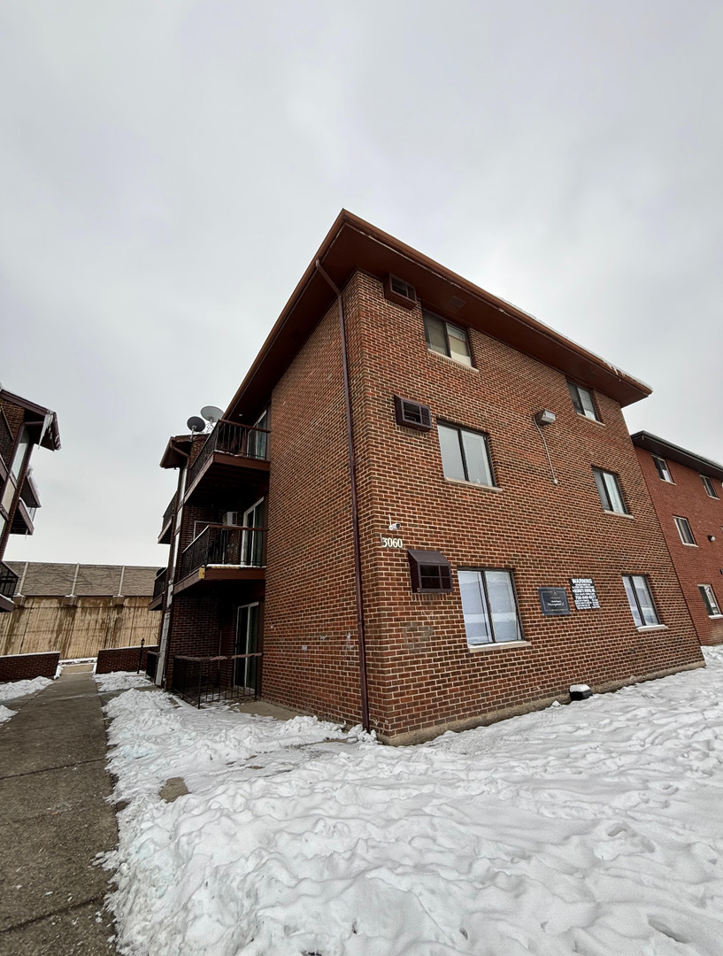 3060 Bernice Avenue #2S, Lansing, IL 60438