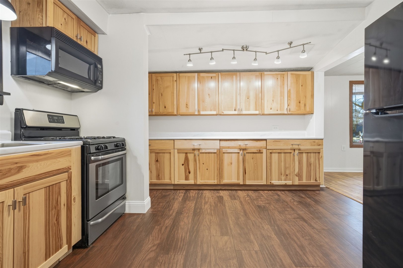 505 W North Street, Stanford, IL 61774