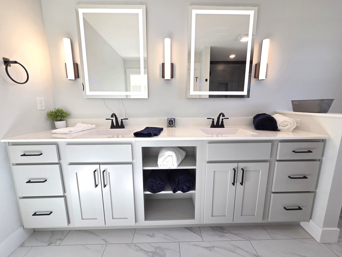 2203 Corrigan Way, Normal, IL 61761