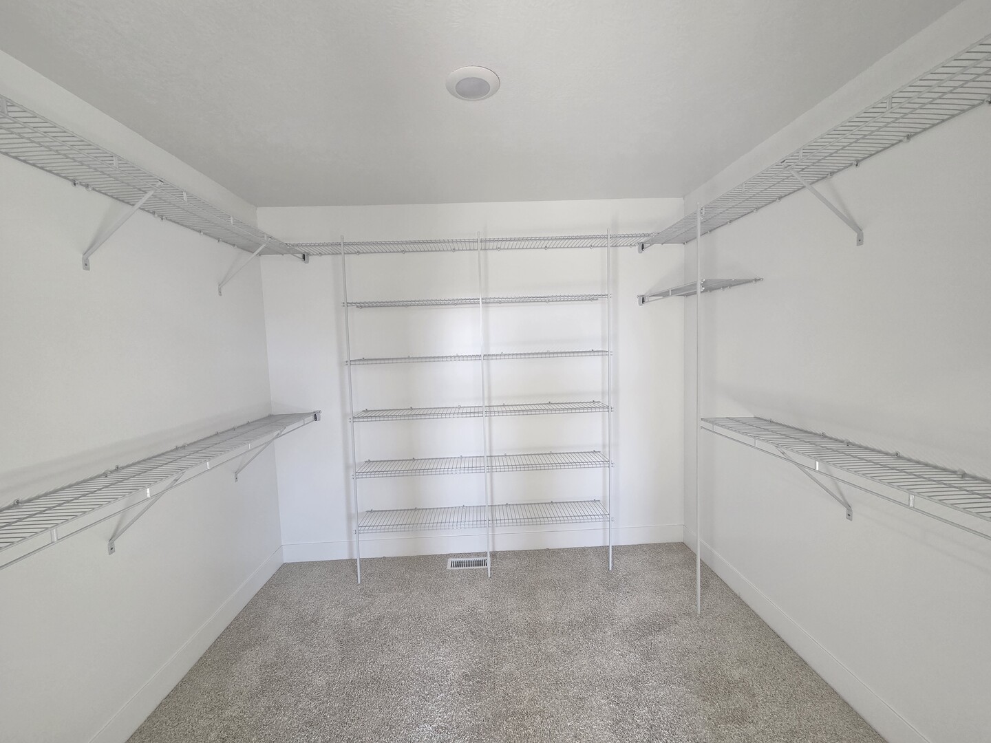 2203 Corrigan Way, Normal, IL 61761