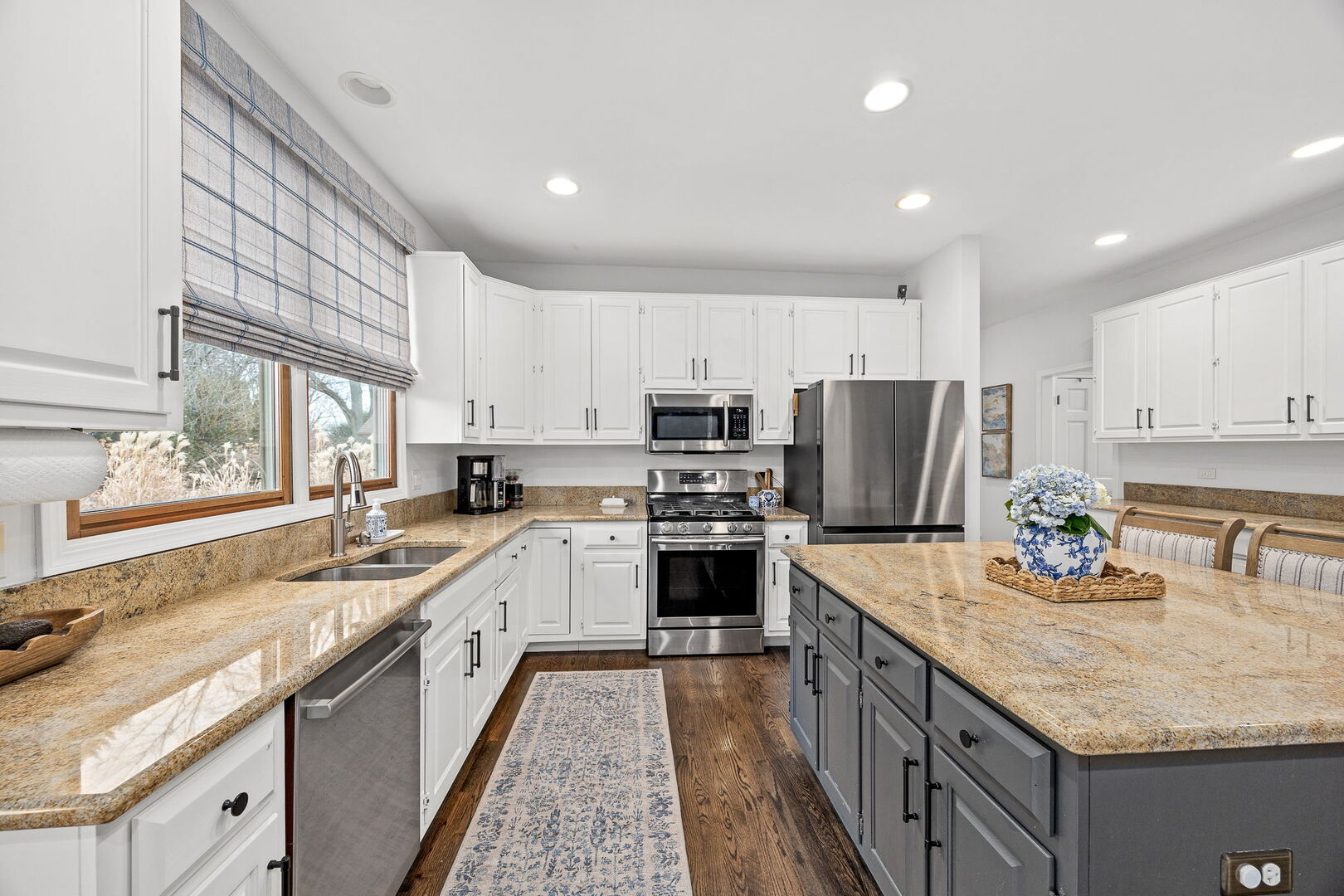 6208 Osage Avenue, Downers Grove, IL 60516