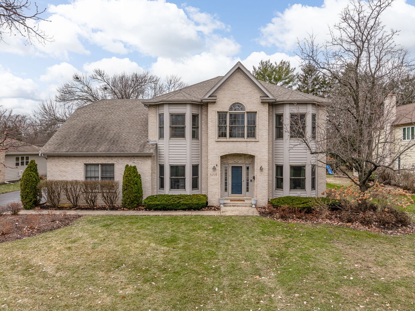 6208 Osage Avenue, Downers Grove, IL 60516