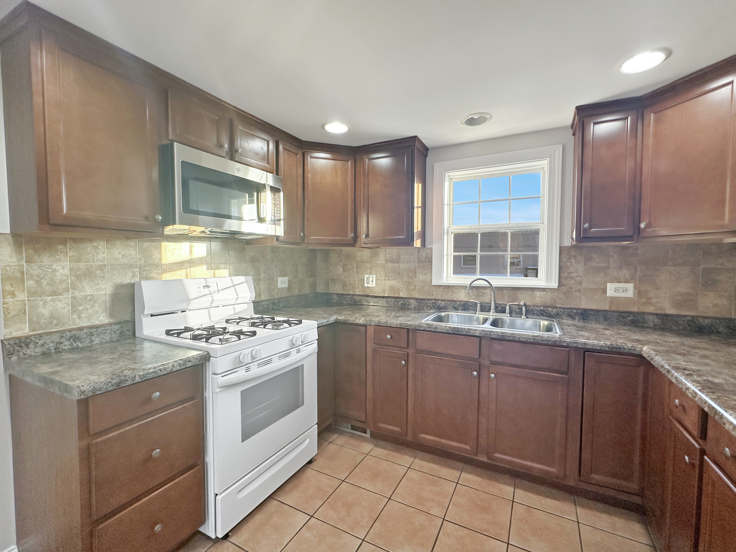 3135 Chicago Road #2nd, Steger, IL 60475