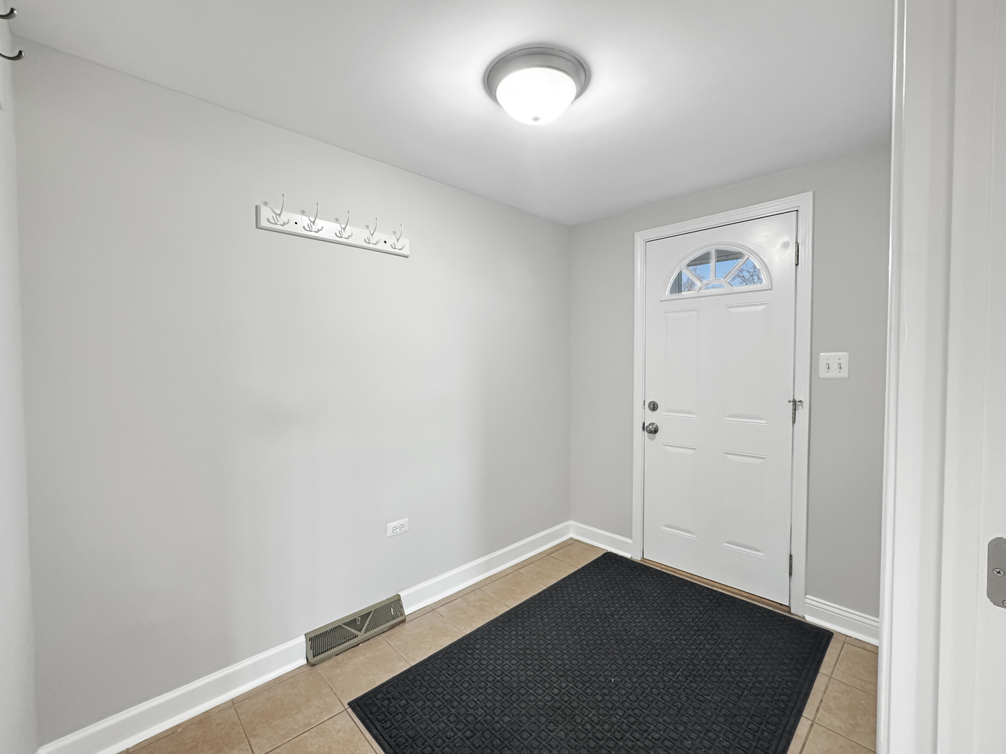 3135 Chicago Road #2nd, Steger, IL 60475