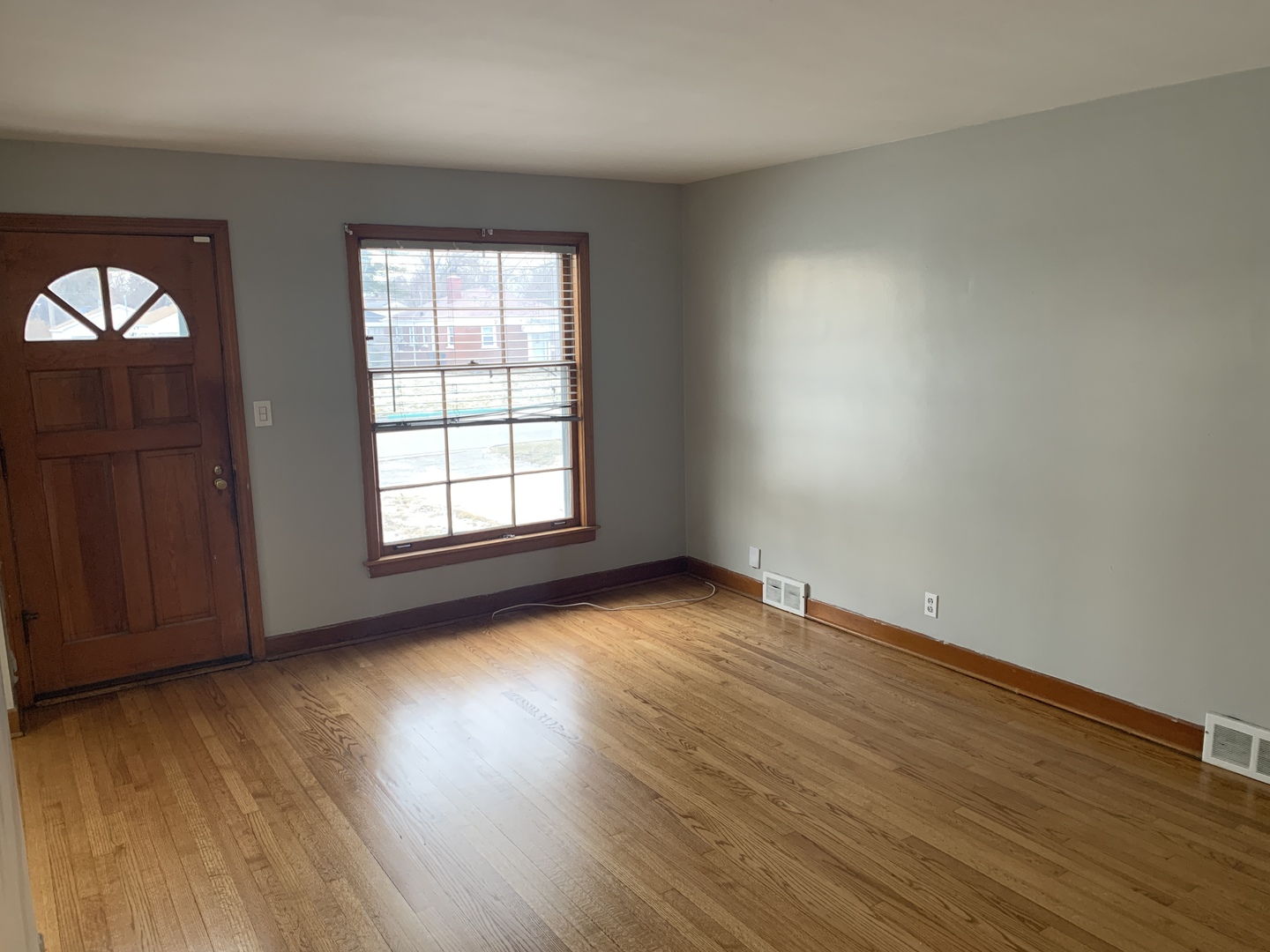 2513 S 18th Avenue, Broadview, IL 60155